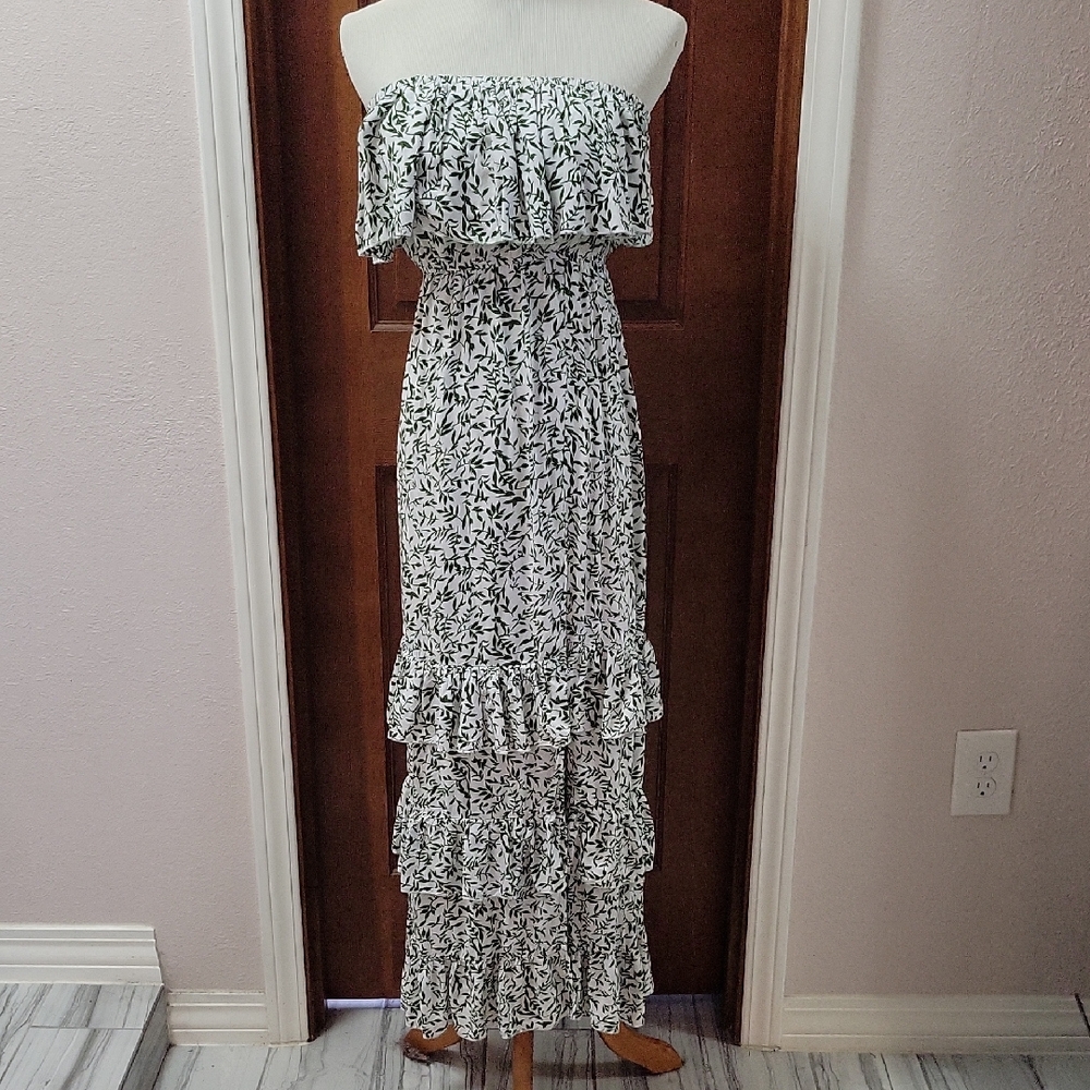 Strapless Flowy Maxi Dress